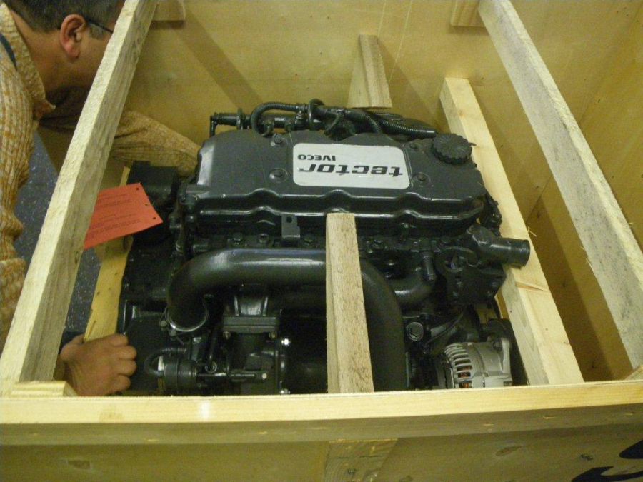 Iveco Tector Motor neu, Modell F4 AE 0481 C